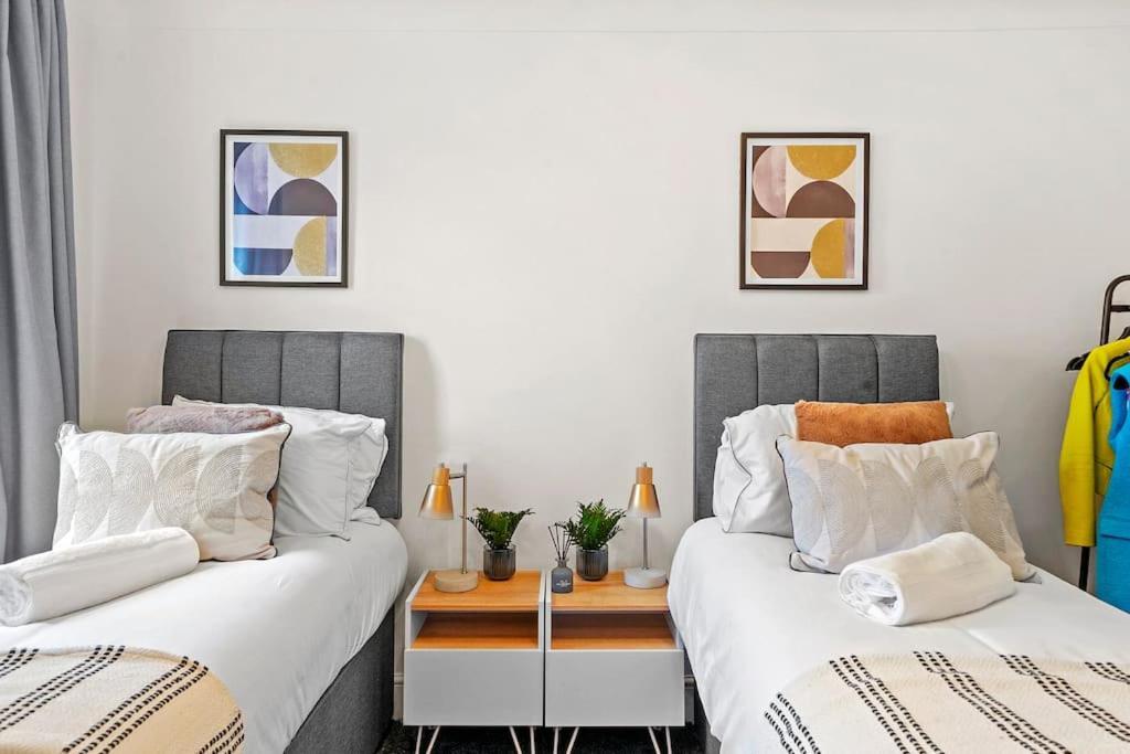 Cosy Apartment 5 Guests 3 Beds 1 Sofa Bed Lewisham London Exterior photo